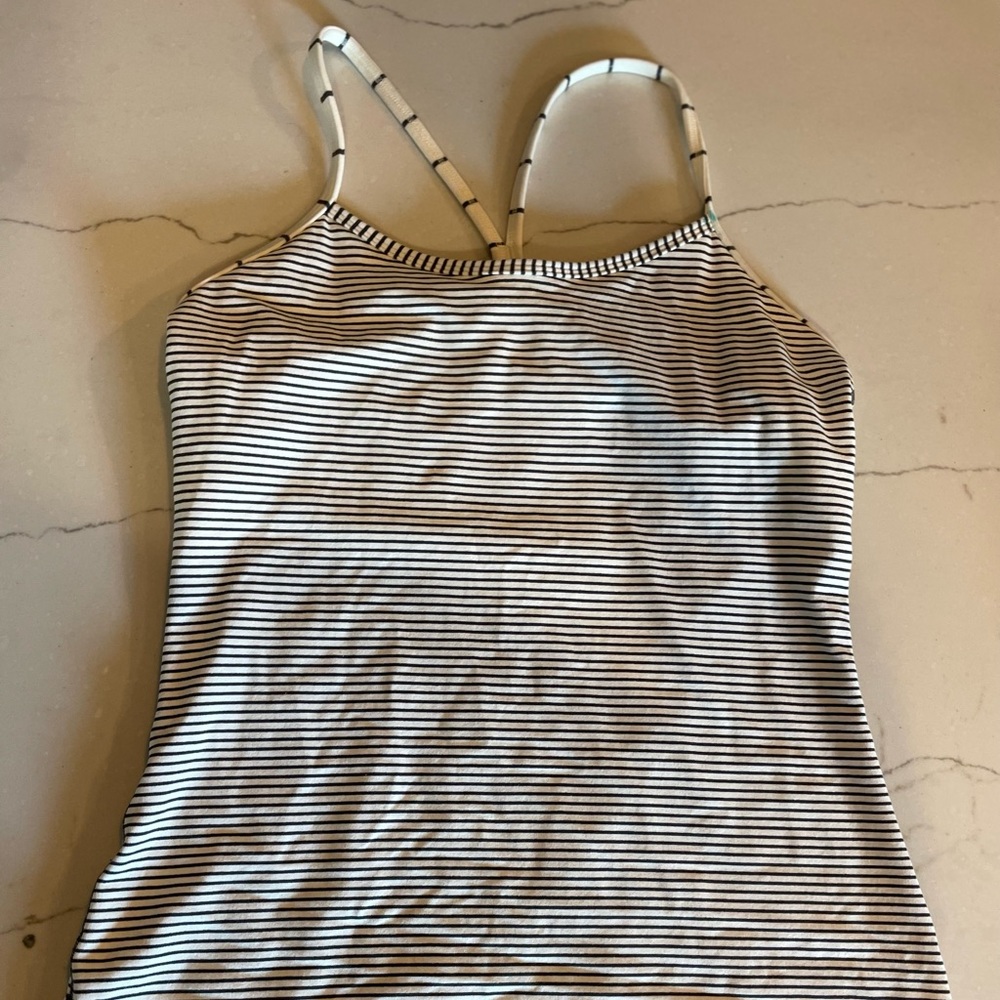 Lululemon racerback sz 6